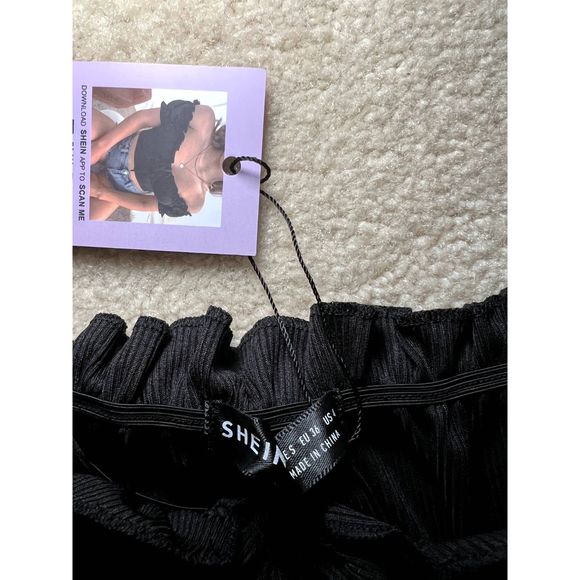 NWT Shein Black Off-Shoulder Lettuce Trim Top | Small - Picture 6 of 6